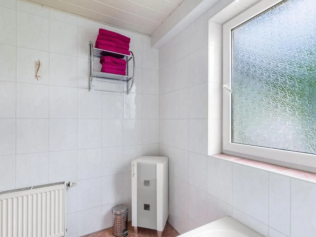 Apartment In Dresden With Pool In The Garden