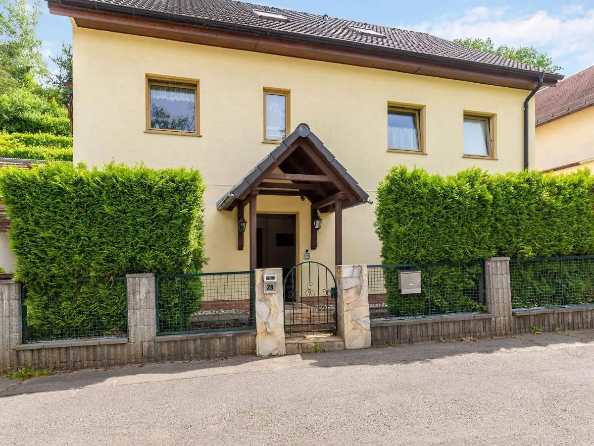 Apartment In Dresden With Pool In The Garden Deutschland